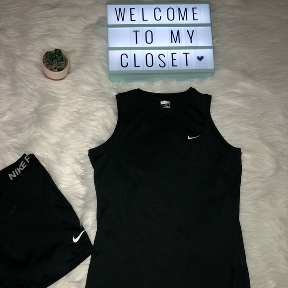 Black Nike dry fit tank - Picture 2 of 4